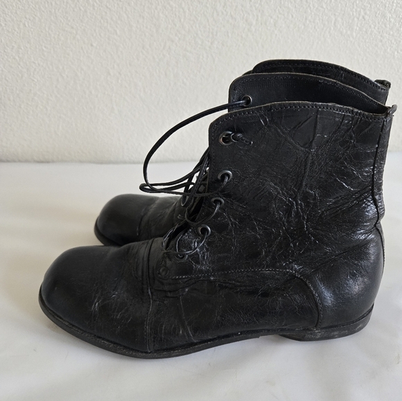 CYDWOQ Iota Black Crackled Leather Lace Up Boots Size 38 or US 8 Handmade - Picture 9 of 16